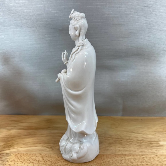 Antique Chinese Blanc de Chine‎ White Porcelain Guan Yin Statue Figurine 8” - Picture 2 of 9